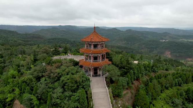 航拍山云海山川高山森林大自然阳光