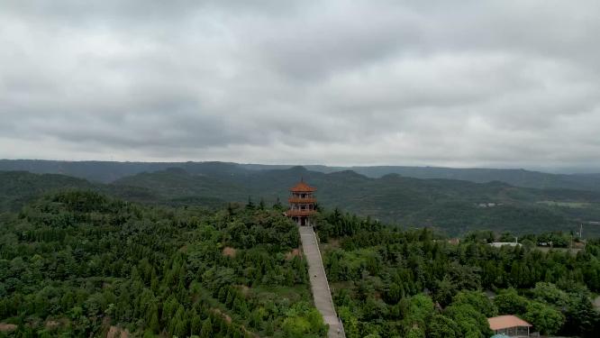 航拍山云海山川高山森林大自然阳光