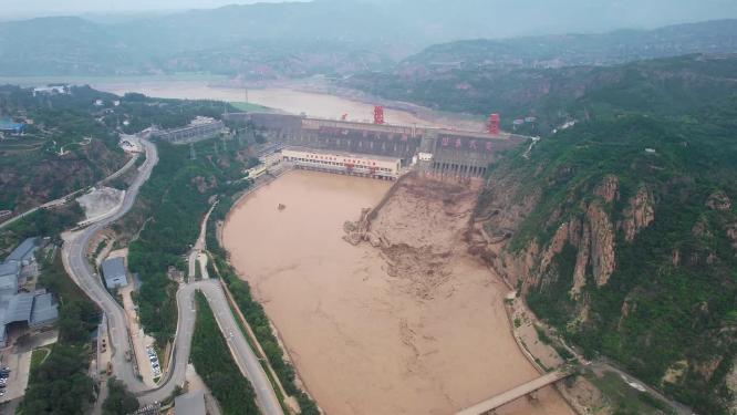 黄河大坝三门峡放水大坝