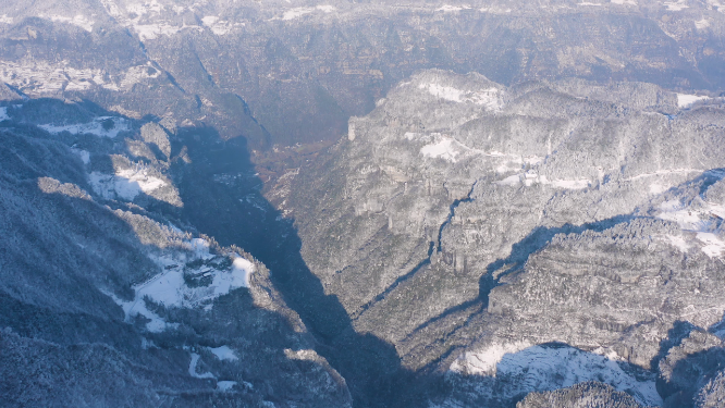4k航拍恩施雪山雾凇风光