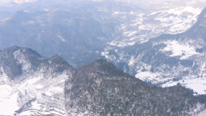 4k航拍恩施雪山雾凇风光