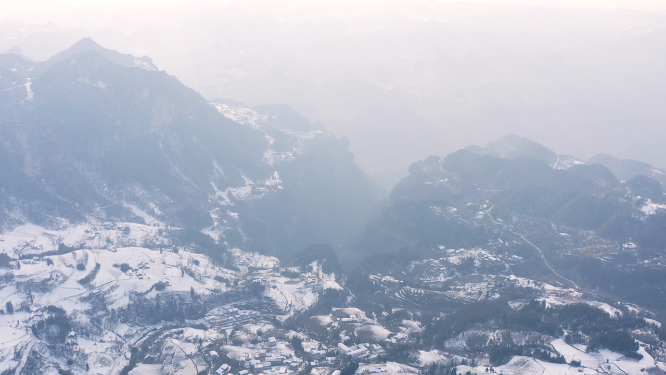 4k航拍恩施雪山雾凇风光