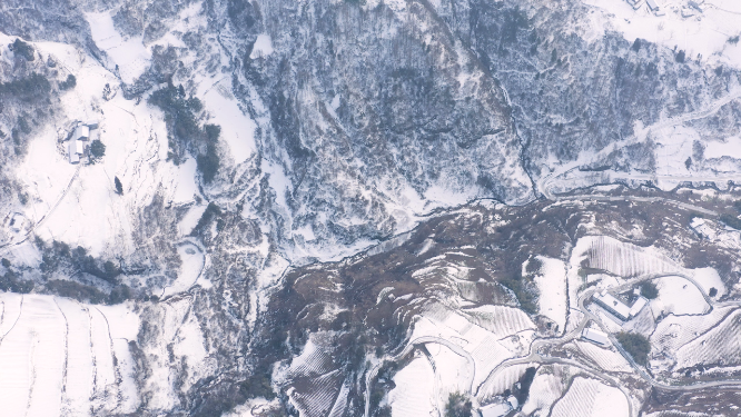 4k航拍恩施雪山雾凇风光