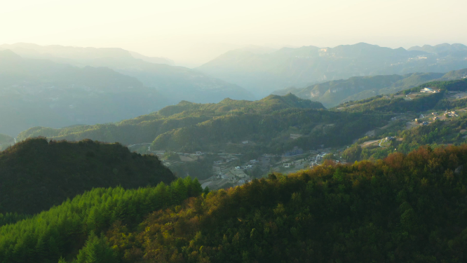 4k航拍山村晚霞