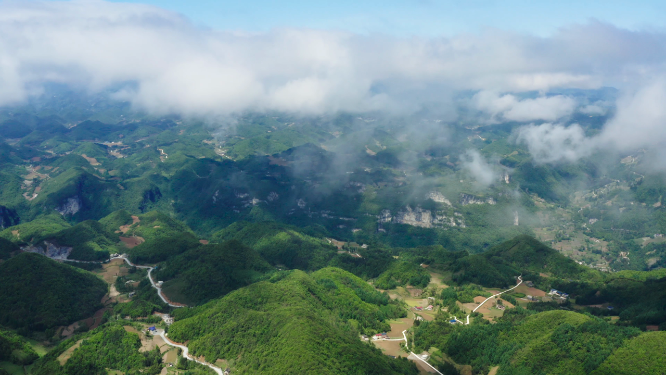 4k航拍高山峡谷云海