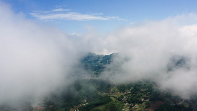 4k航拍高山峡谷云海