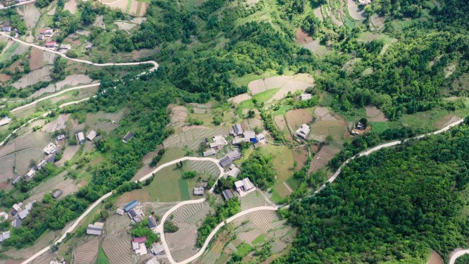 4k航拍恩施山川大地山村地脉森林公路