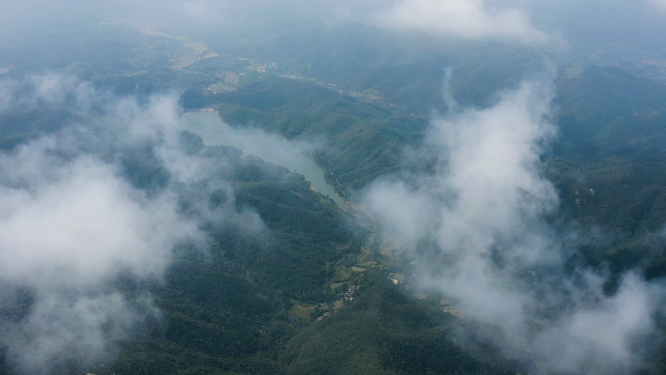 4k航拍山川水库云海