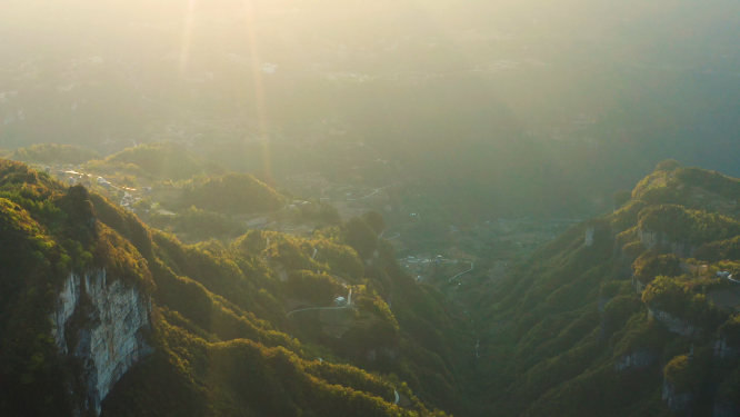 航拍峡谷山脊地形