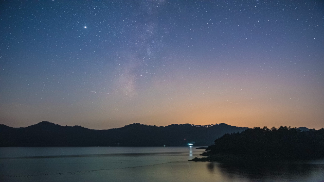 6k山川水库星空延时