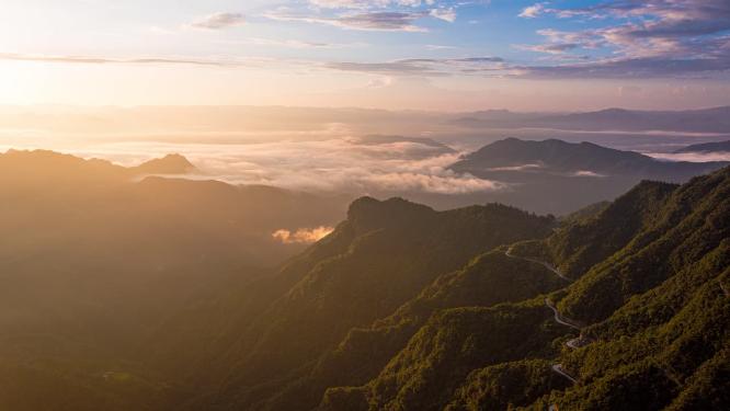 航拍山区夕阳晚霞延时