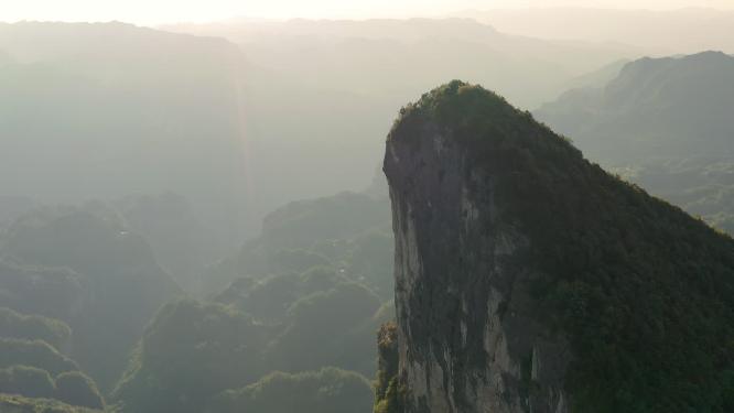 航拍恩施山峰