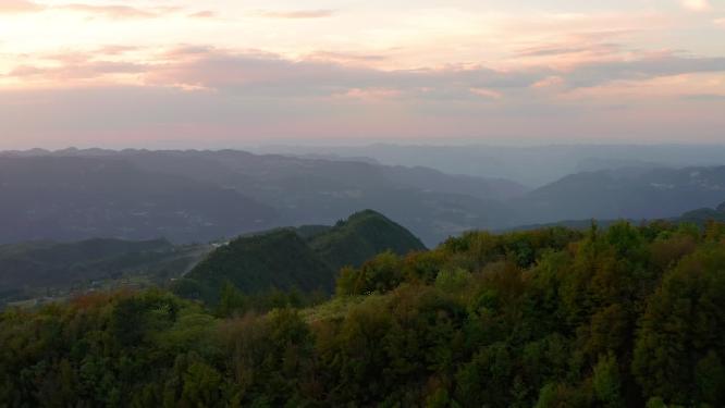 4k航拍山村晚霞