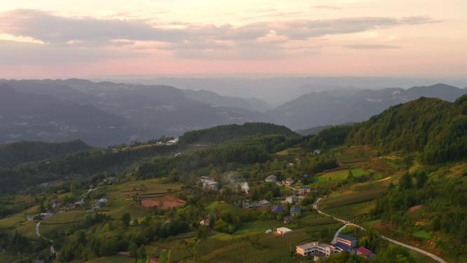 4k航拍山村晚霞