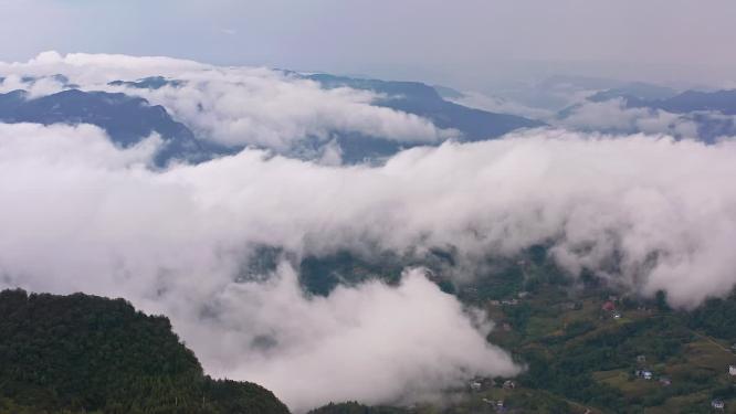 4k航拍高山峡谷云海