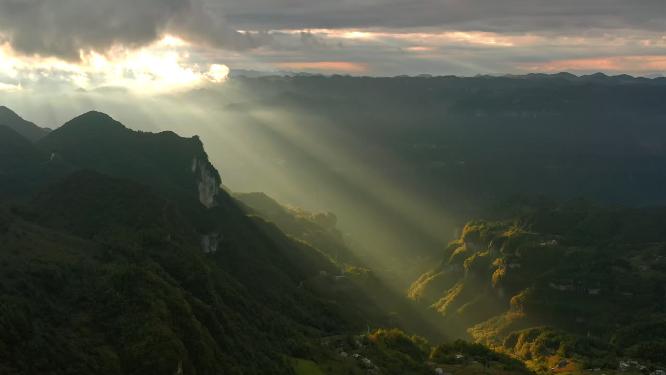 4k航拍山村晚霞延时