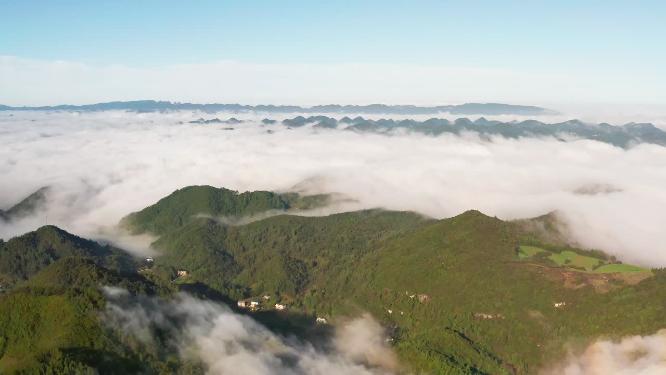 4k航拍高山峡谷云海