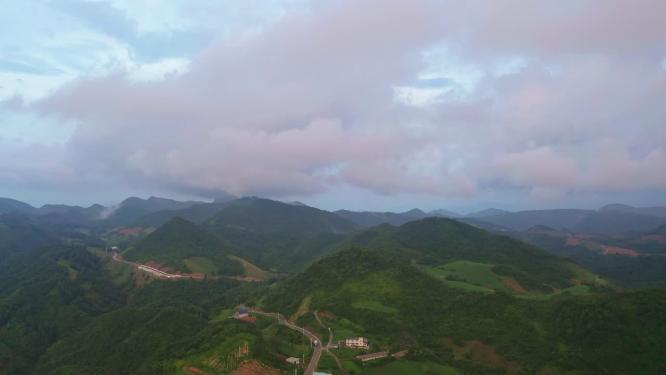 4k航拍山村晚霞