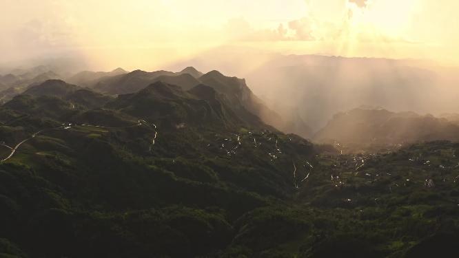 航拍山川峡谷丁达尔效应