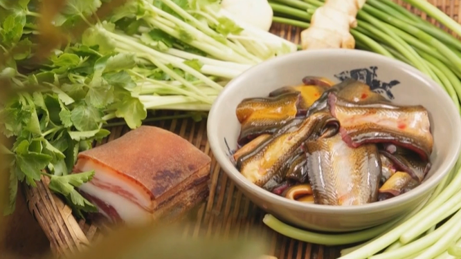 腊肉炒黄鳝