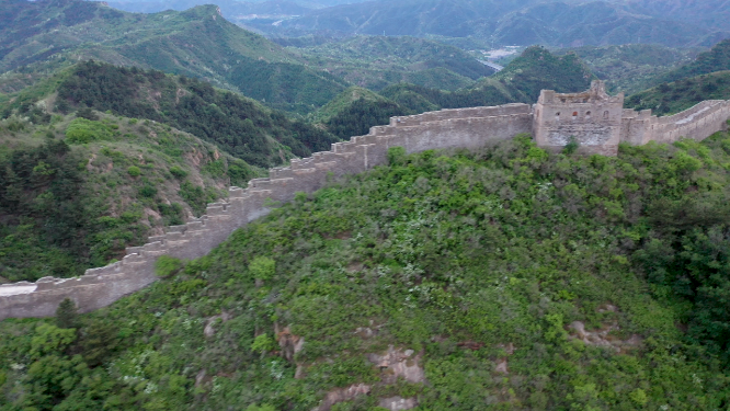 大气逶迤远景长城航拍素材