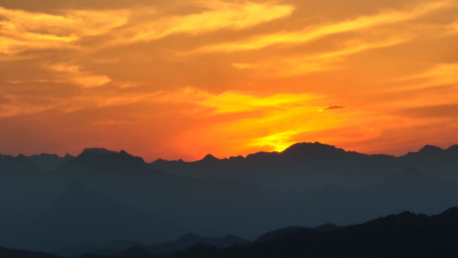 山背长城唯美夕阳太阳下山
