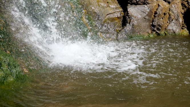 湍急水流