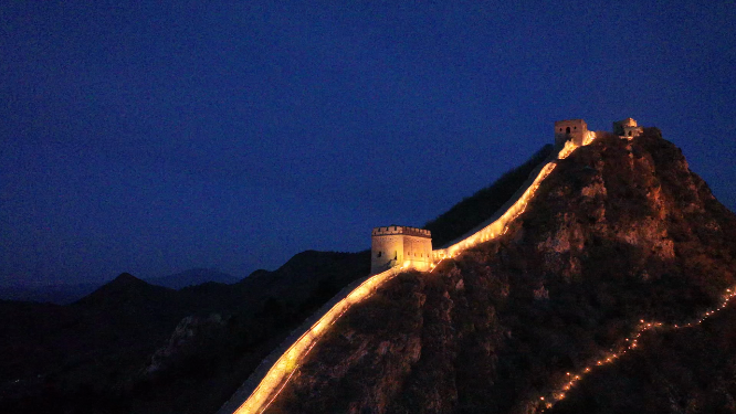 超清航拍御三拍摄不一样的长城夜景