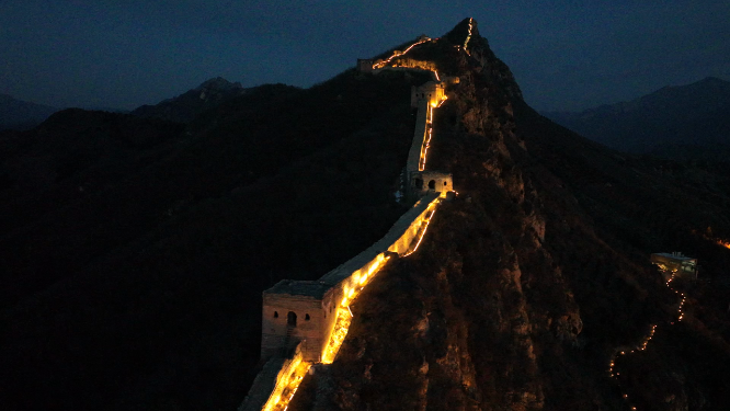 超清航拍御三拍摄不一样的长城夜景