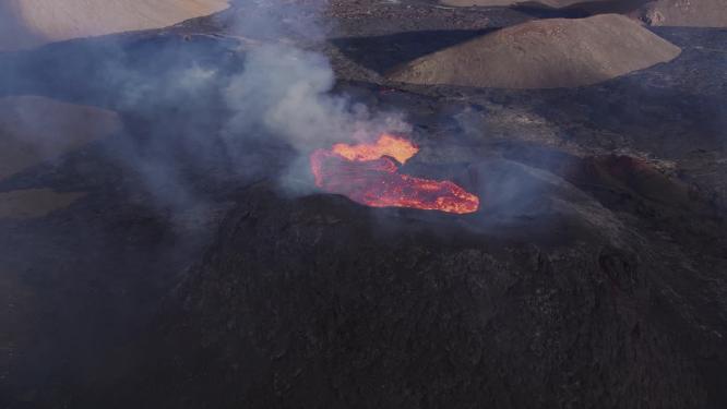 火山喷发的熔岩