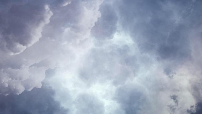 雷电云