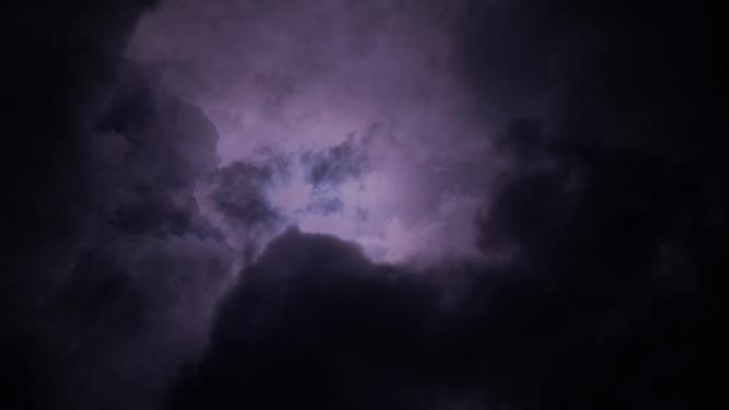 雷闪