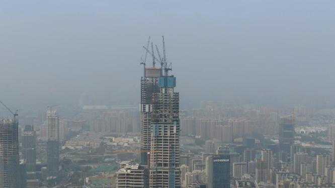 城市航拍山东济南双子塔施工吊塔