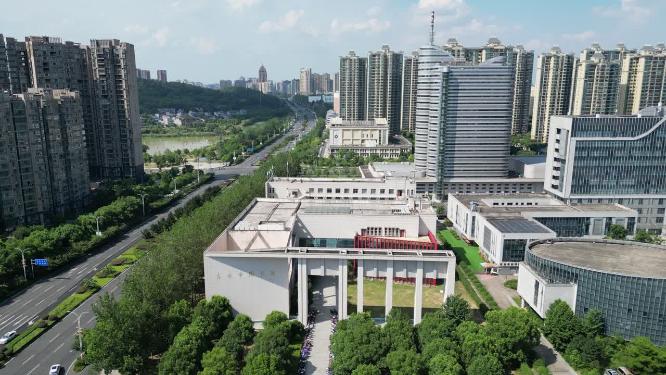 航拍江西吉安市图书馆