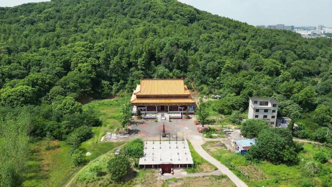 航拍江西吉安市灵泉寺