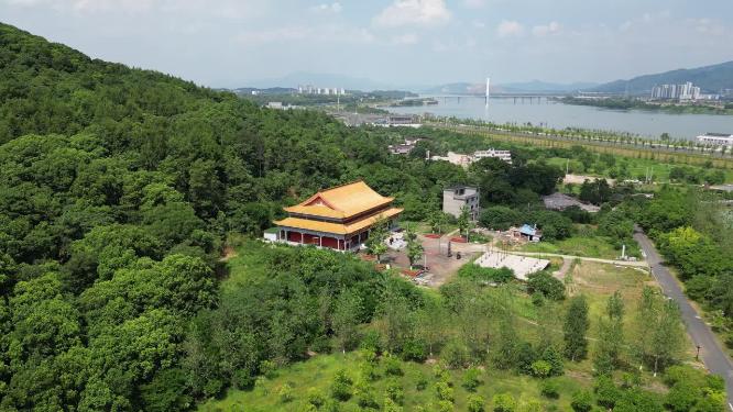 航拍江西吉安市灵泉寺