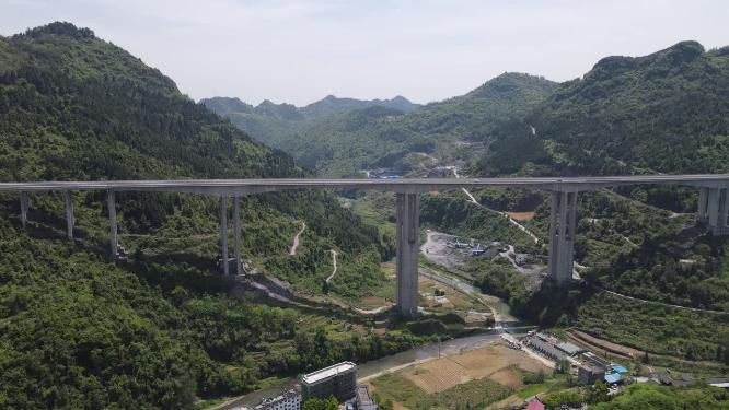 航拍中国速度大山高速公路交通