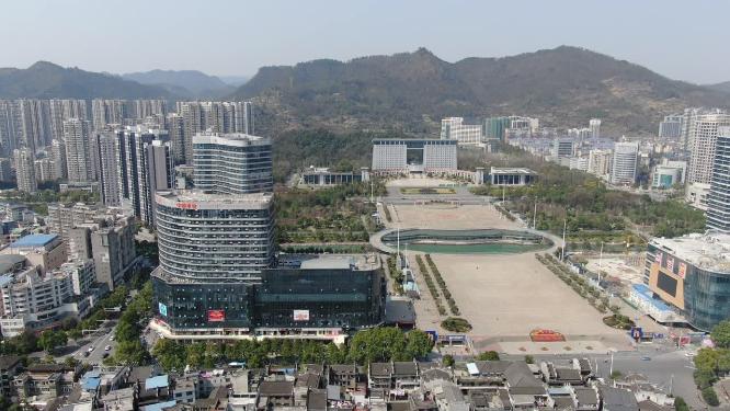 航拍吉首市政府