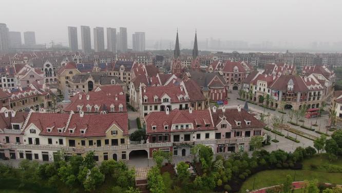 江西南昌绿地卢塞恩小镇