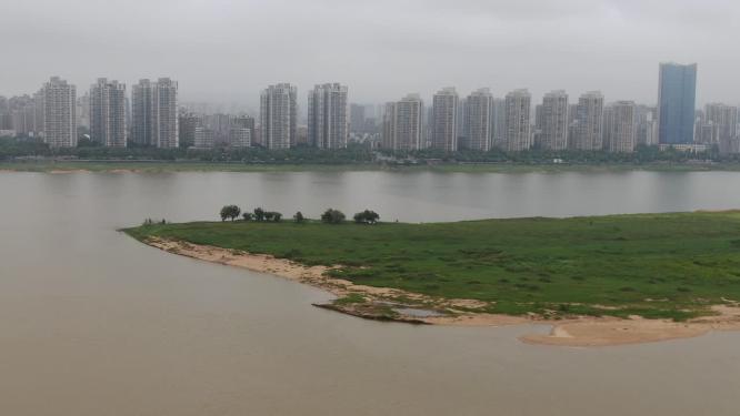 航拍江西南昌赣江涨洪水