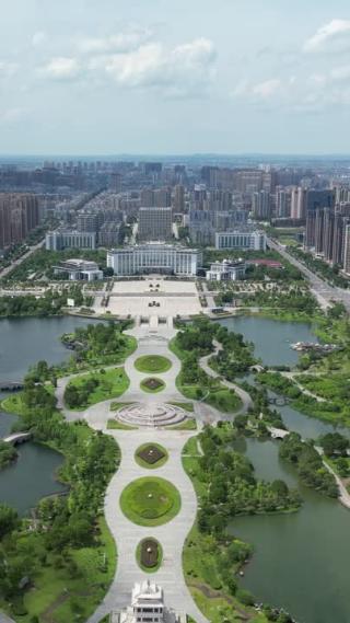 航拍江西抚州名人雕塑园4A景区