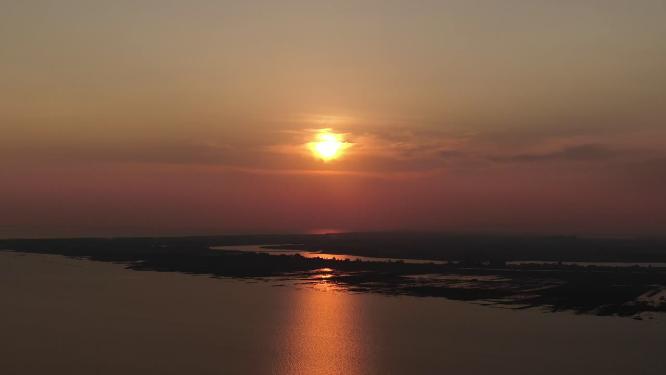 航拍湖南岳阳洞庭湖夕阳晚霞日落