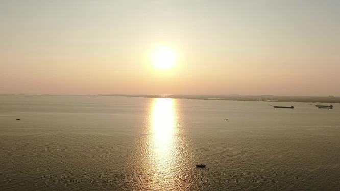 航拍湖南岳阳洞庭湖夕阳晚霞日落