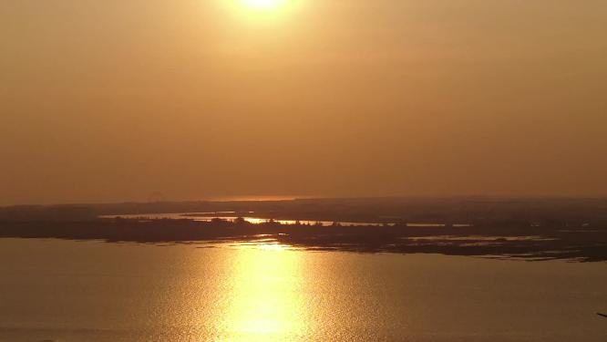 航拍湖南岳阳洞庭湖夕阳晚霞日落