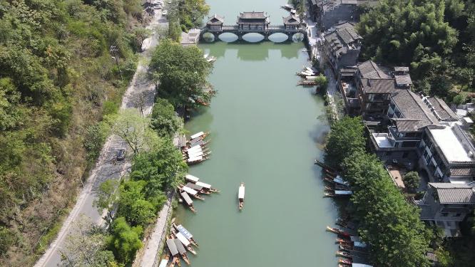 航拍湖南湘西凤凰古城沱江风光