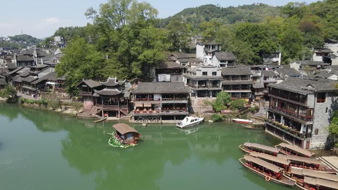 航拍湖南湘西凤凰古城吊脚楼