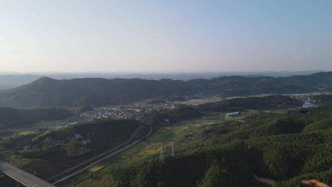 航拍连绵起伏山川丘陵地貌