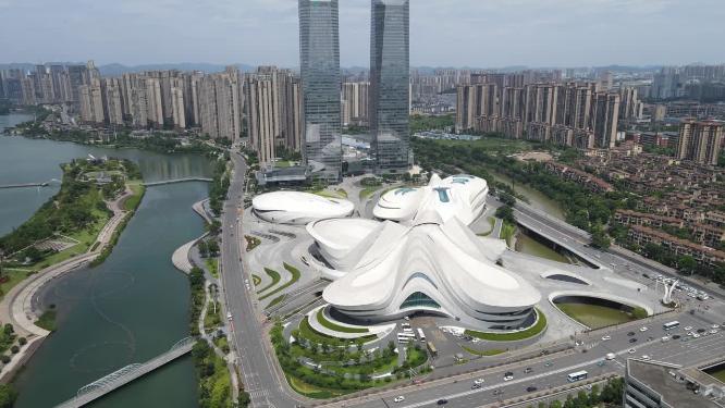 湖南长沙梅溪湖艺术中心金茂双塔