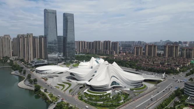 湖南长沙梅溪湖艺术中心金茂双塔