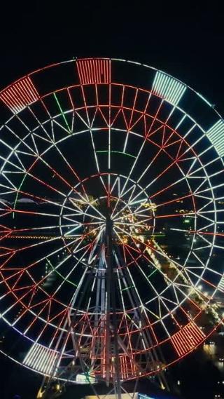 江西南昌之眼摩天轮夜景竖屏航拍